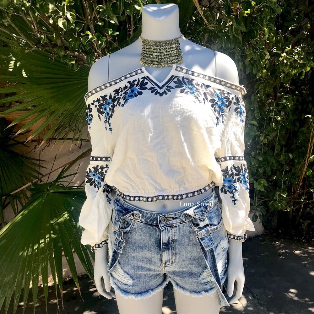 LF Floral Off-Shoulder Top